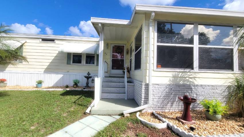 84 Emerald Dr. East a Dundee, FL Mobile or Manufactured Home for Sale